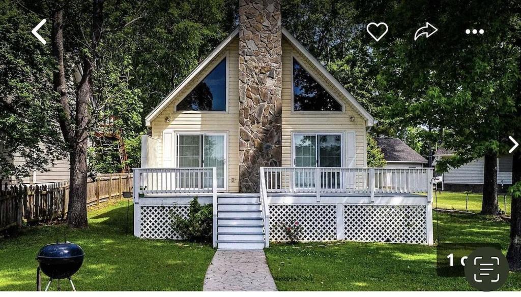 Luxury Lakefront Holiday home *